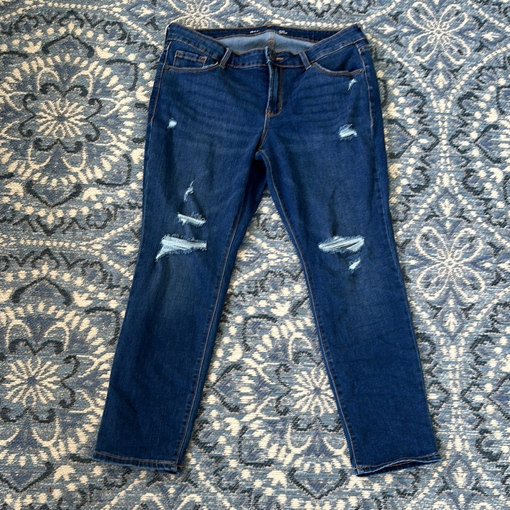 Old Navy Power Slim Straight Mid-Rise Jeans with Distressing - 14 Short